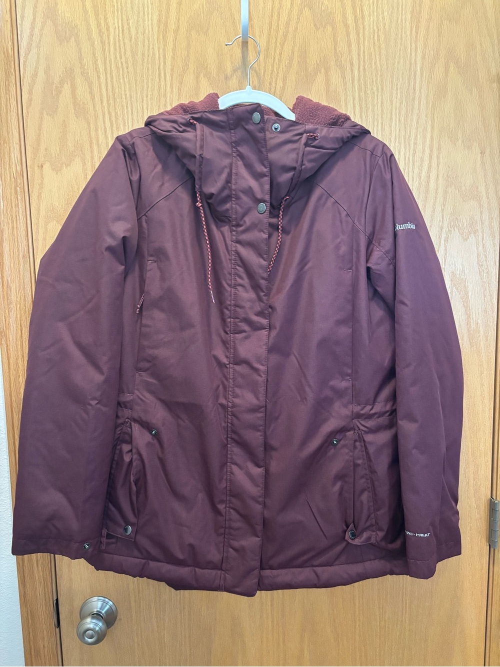 Columbia Women's Burgundy Hooded Ski Jacket